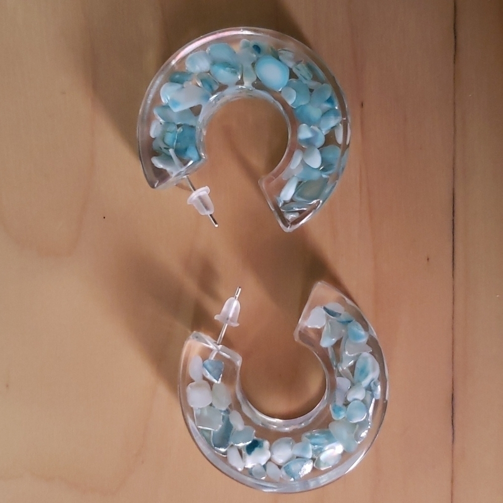 Simple Style C Shape Huggies Resin Transparent Earrings NWOT